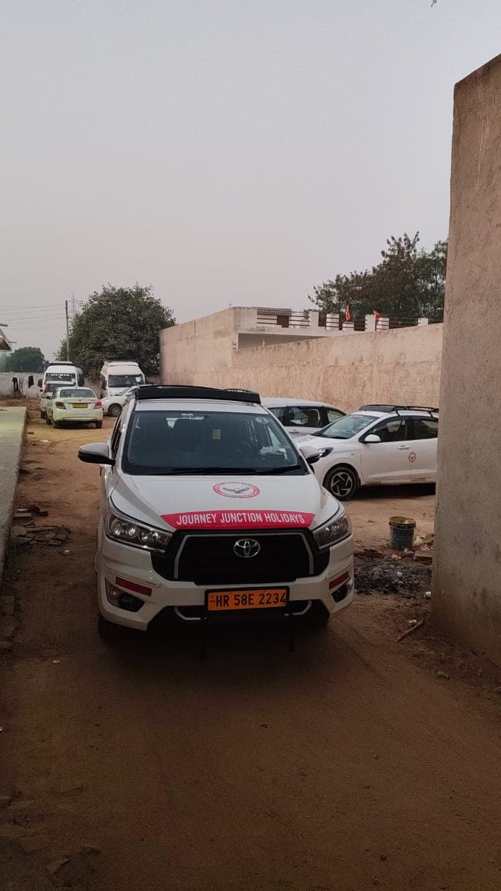 Car Image 12